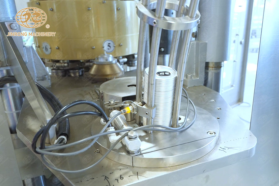 易拉罐封蓋機(jī) 易拉罐封蓋機(jī)