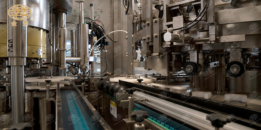 高效易拉罐灌裝生產(chǎn)線-3